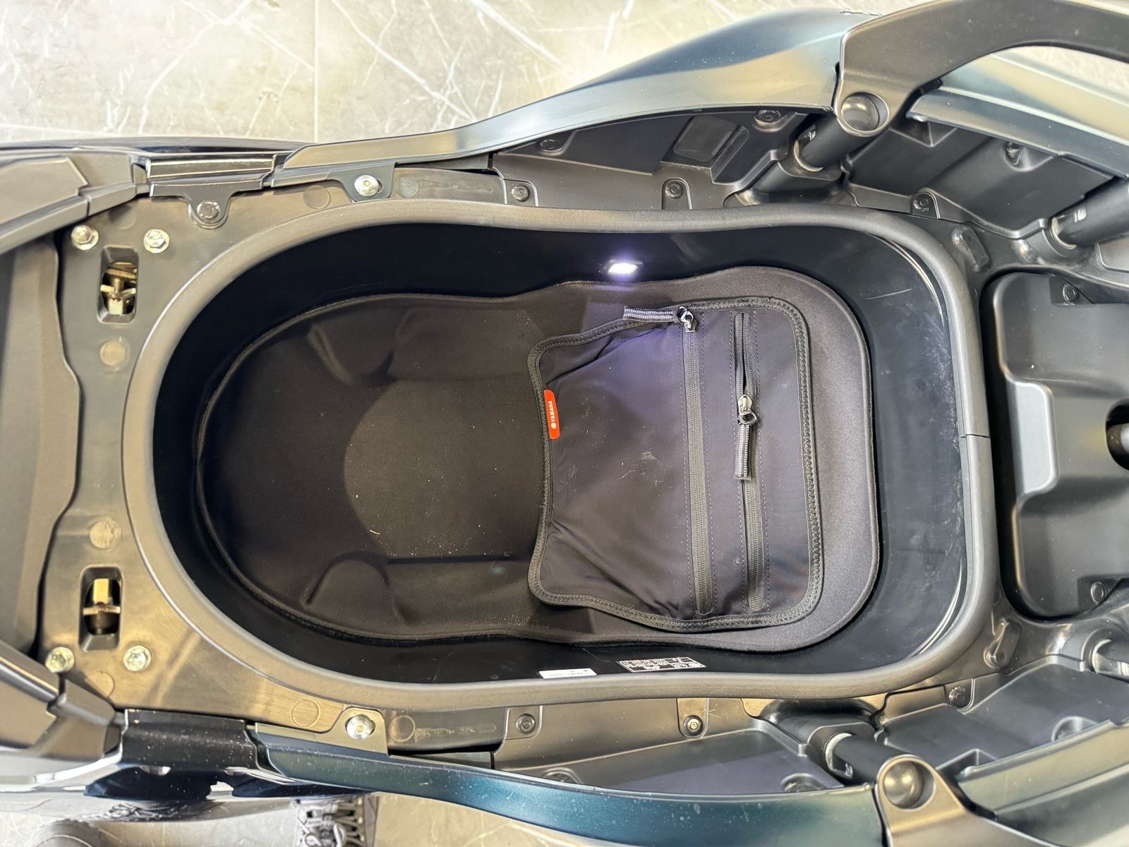 yamaha-t-max-560-tech-max-3dauto8