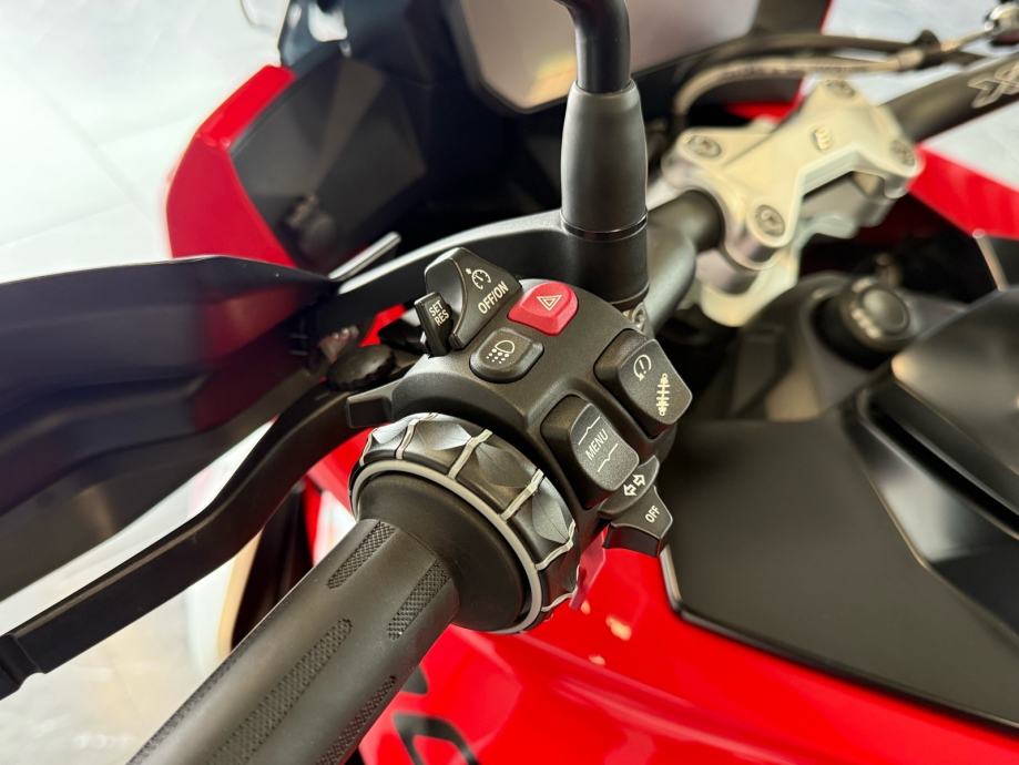 bmw-s1000xr-3dauto12