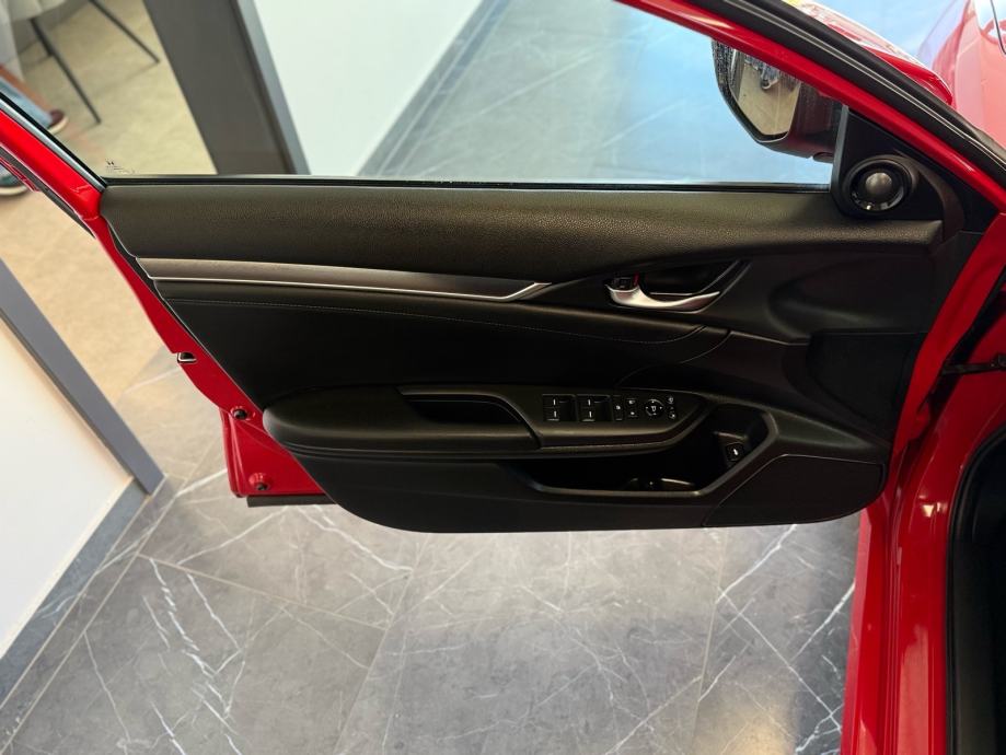 honda-civic-1.5t-3dauto16