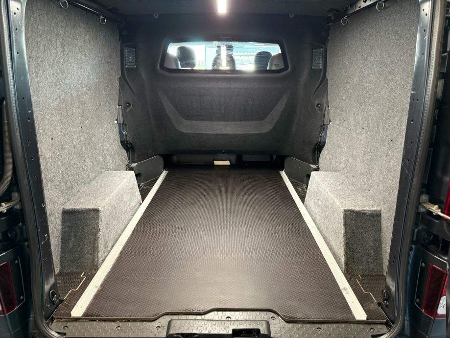 renault-trafic-2.0-dci-edc-3dauto17