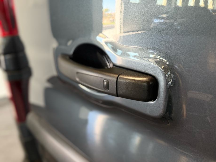 renault-trafic-2.0-dci-edc-3dauto8