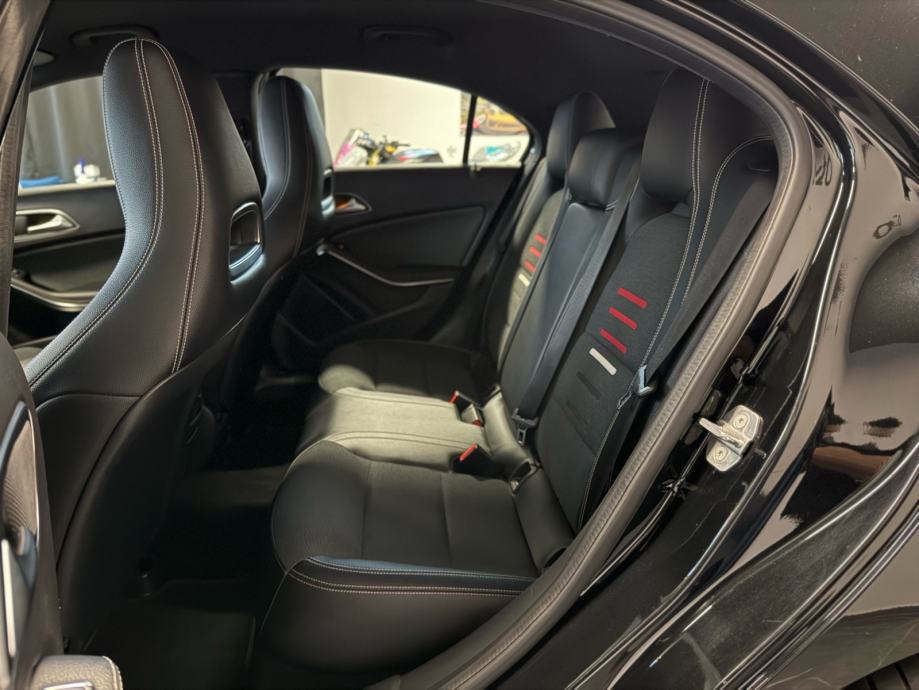 mercedes-benz-a180d-3dauto16