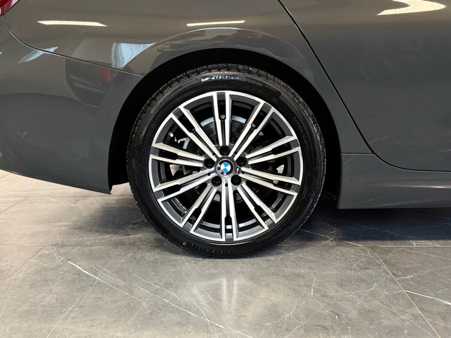 bmw-320d-xdrive-3dauto8