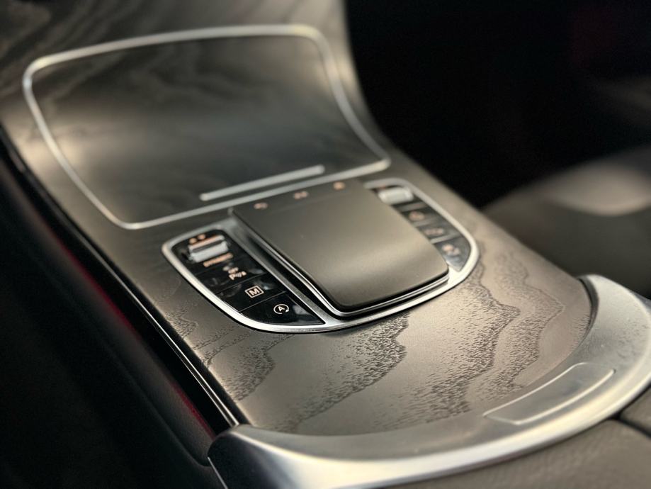 mercedes-benz-glc-220d-3dauto13