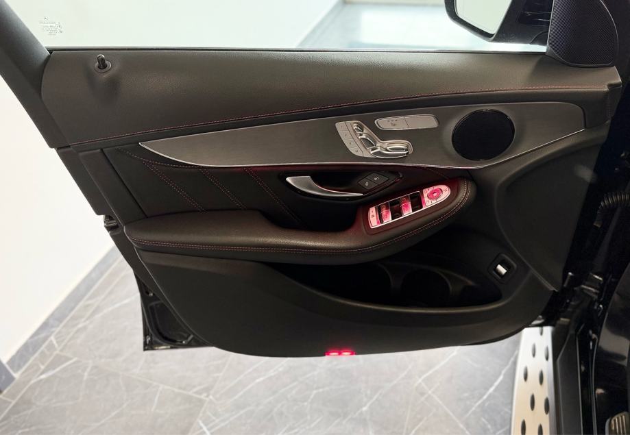 mercedes-benz-glc-220d-3dauto15