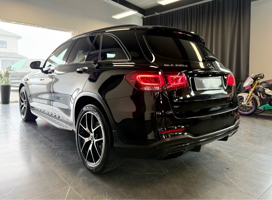 mercedes-benz-glc-220d-3dauto6