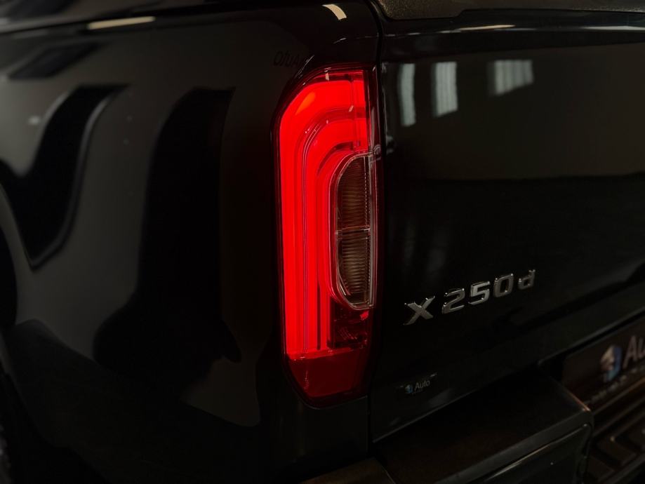 mercedes-benz-x-klasa-x250d-3dauto12