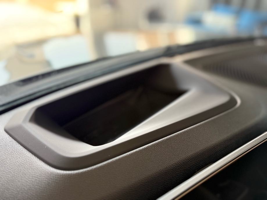 bmw-320d-xdrive-2024-3dauto13