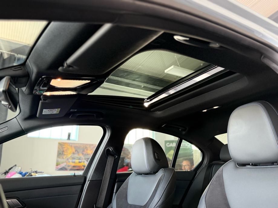 bmw-320d-xdrive-2024-3dauto18