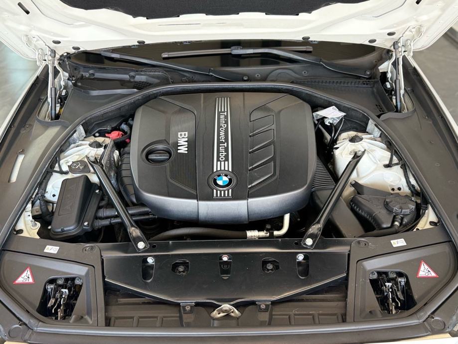 bmw-520d-3dauto16