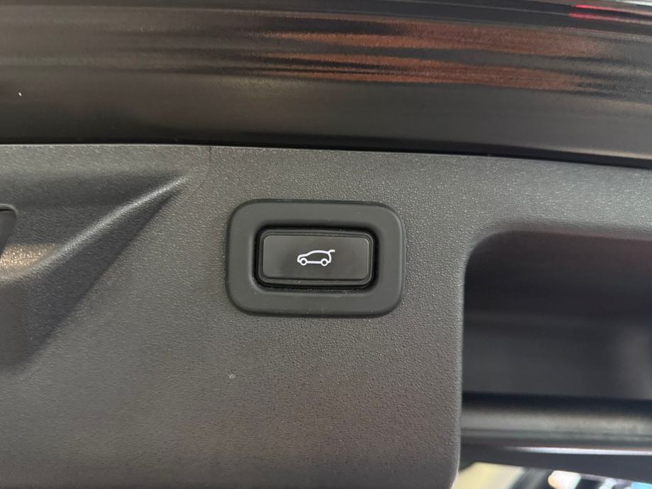 land-rover-discovery-sport-2.0d-awd-3dauto18