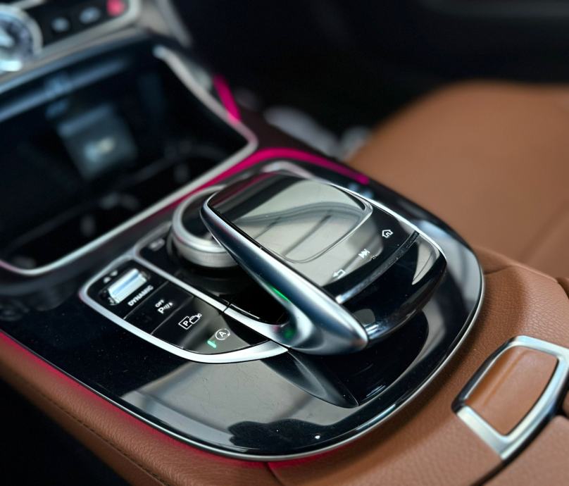 mercedes-benz-e220d-9g-3dauto13