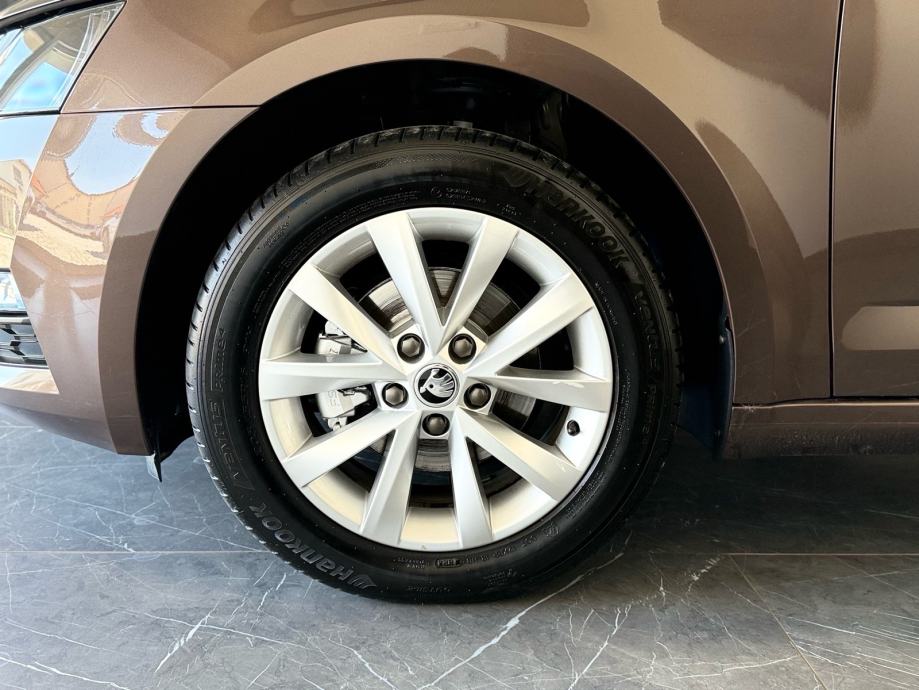 skoda-octavia-1.6-tdi-dsg-2019-3dauto7