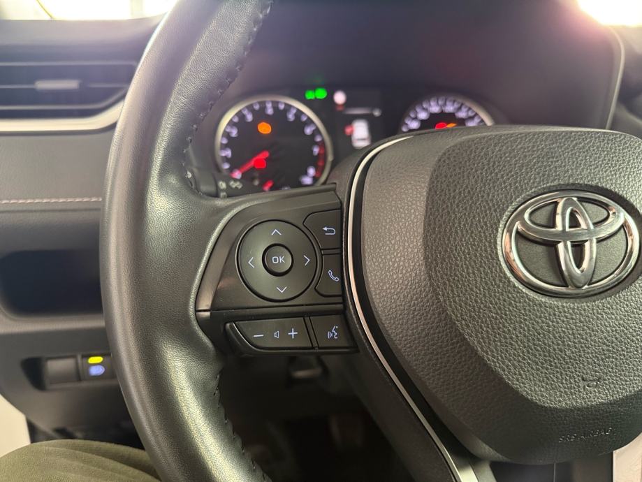 toyota-rav4-2.0-3dauto11