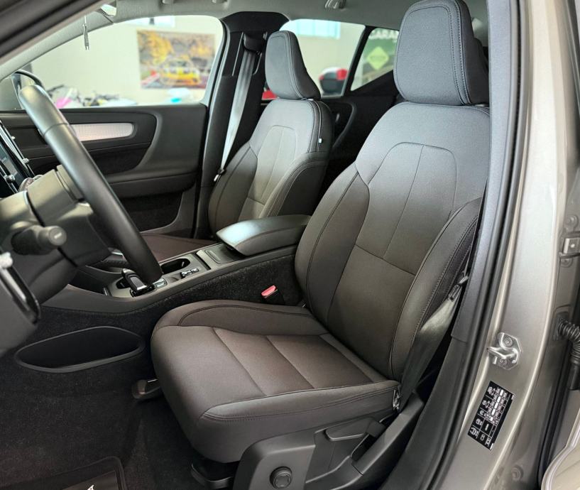 volvo-xc40-d3-2021-3dauto16