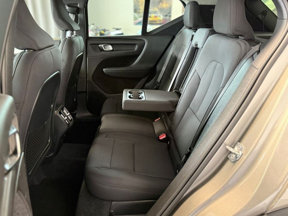 volvo-xc40-d3-2021-3dauto17