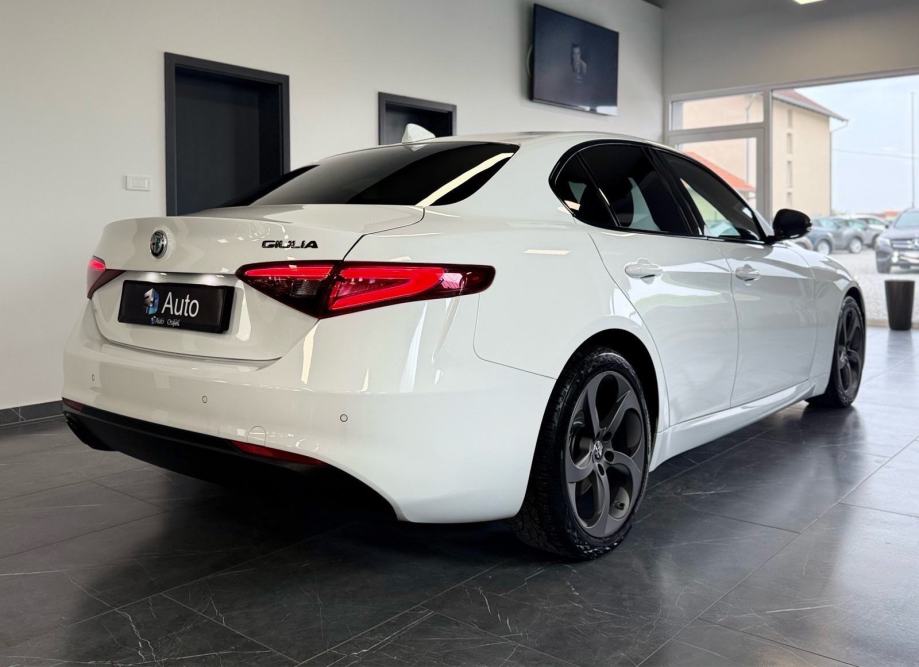 alfa-romeo-giulia-2.2-jtd-3dauto4
