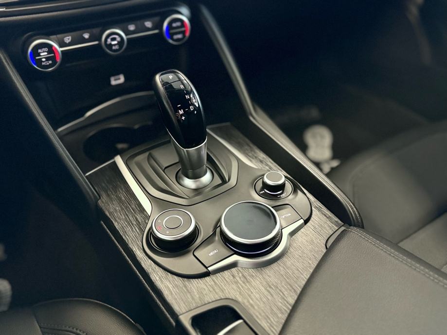 alfa-romeo-giulia-2.2-jtd-3dauto9