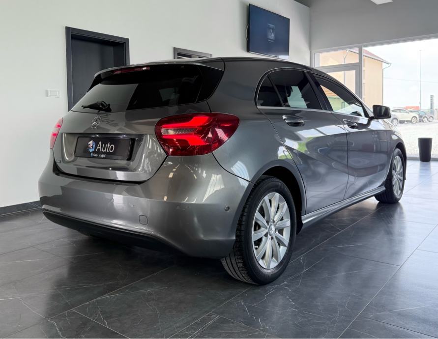 mercedes-benz-a180d-3dauto4