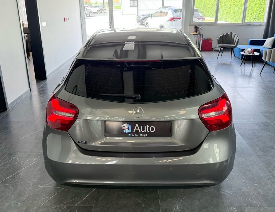 mercedes-benz-a180d-3dauto5