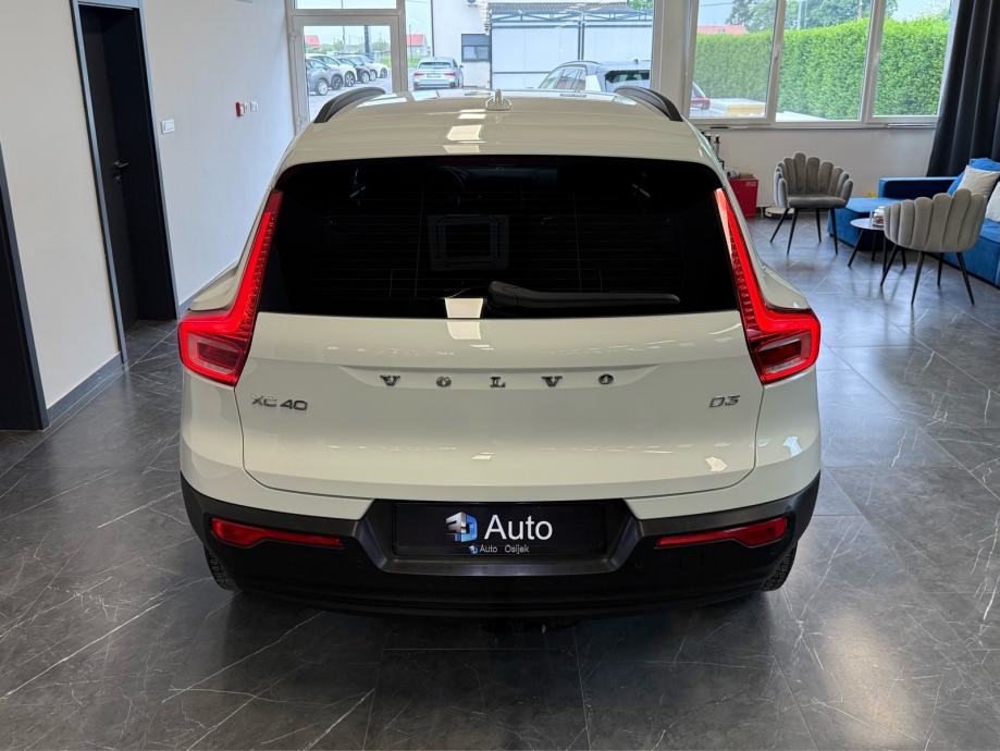 volvo-xc40-d3-3dauto5