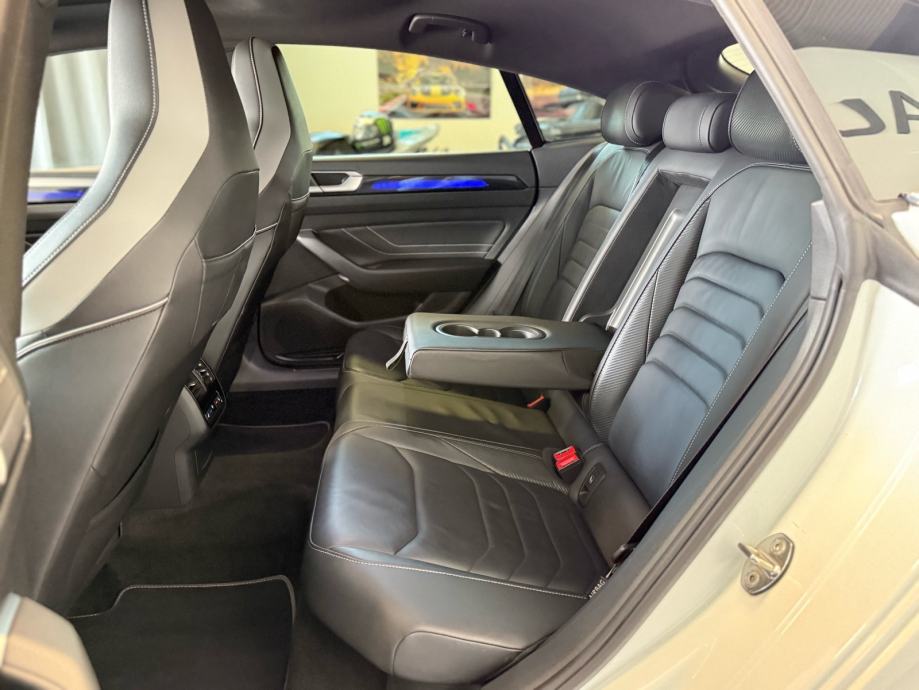 vw-arteon-2.0-tdi-r-line-3dauto17