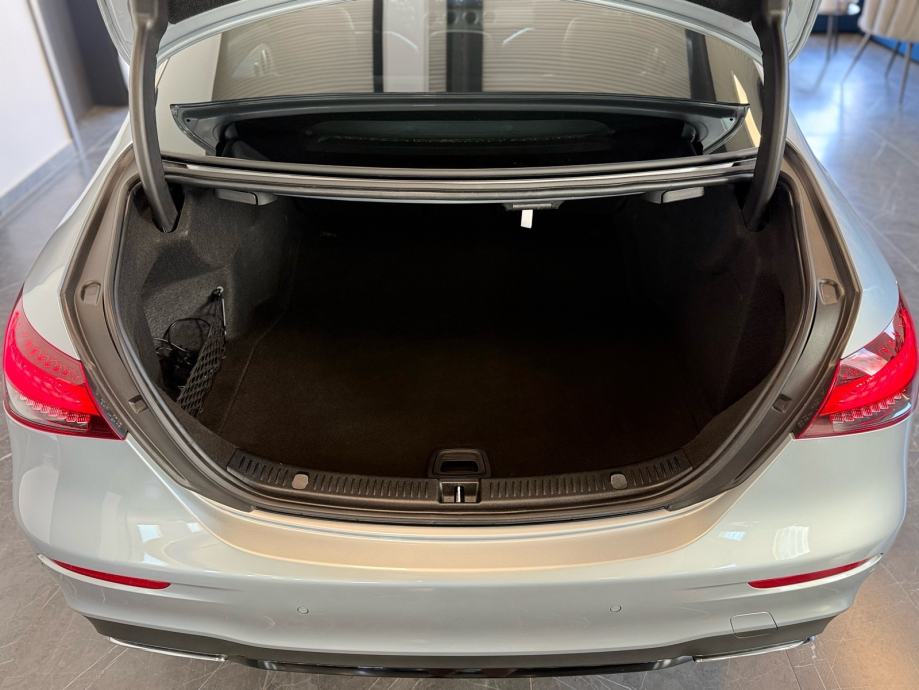 mercedes-benz-e220d-amg-3dauto19