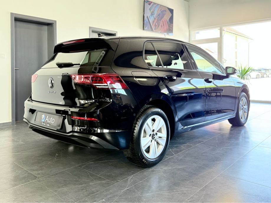 vw-golf-8-1.5-tsi-3dauto4