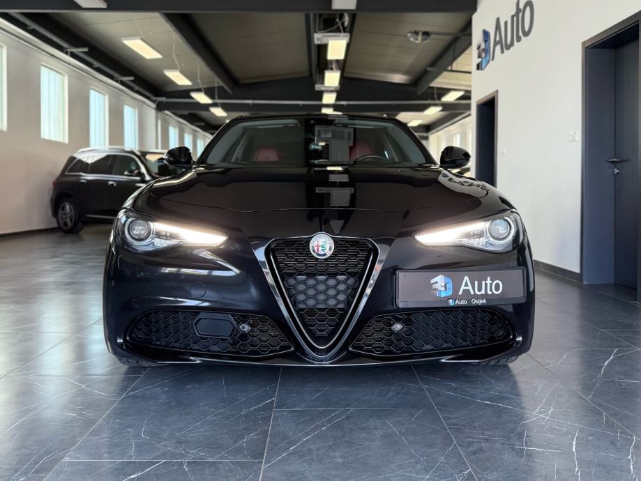 alfa-romeo-giulia-2.2jtd-8at-3dauto2