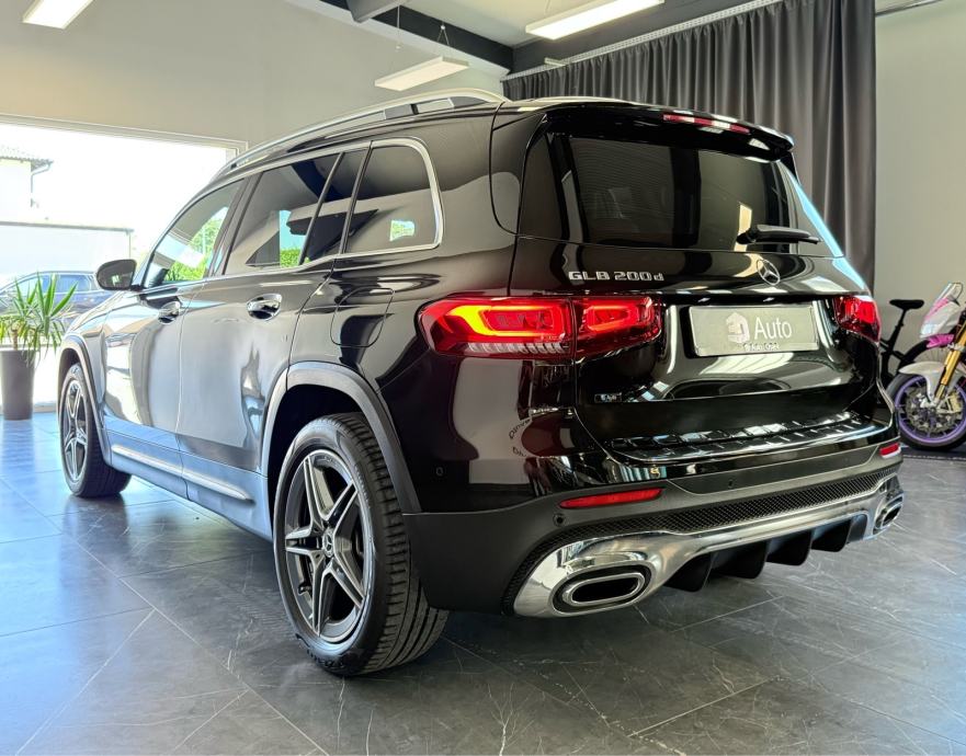 mercedes-benz-glb-200d-3dauto6