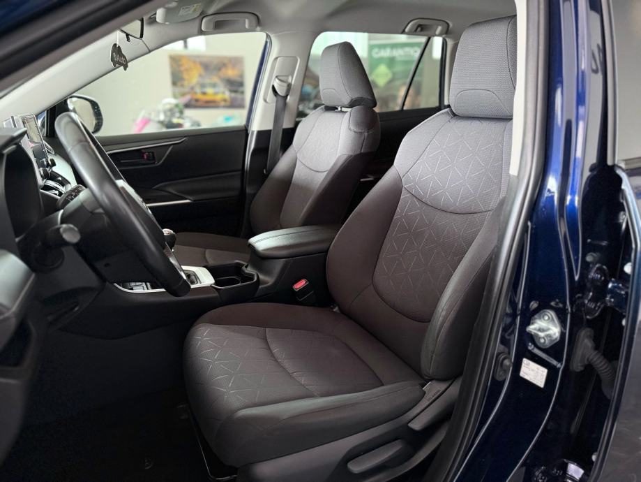 toyota-rav4-2.0i-2wd-3dauto13