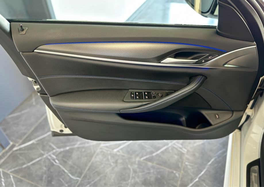 bmw-520d-2020-3dauto15
