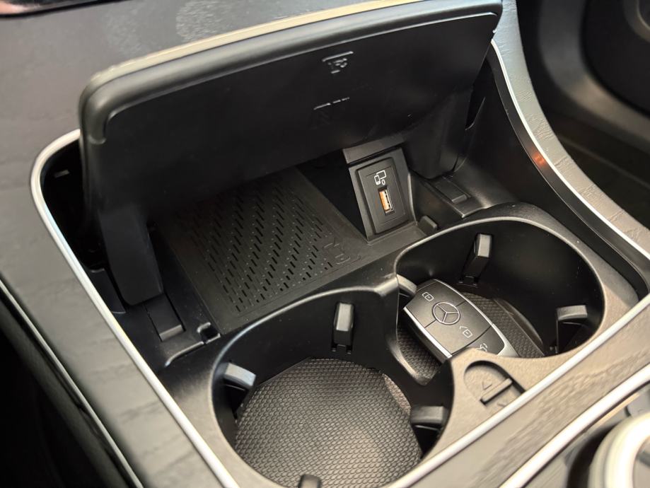 mercedes-benz-c200d-9g-3dauto12