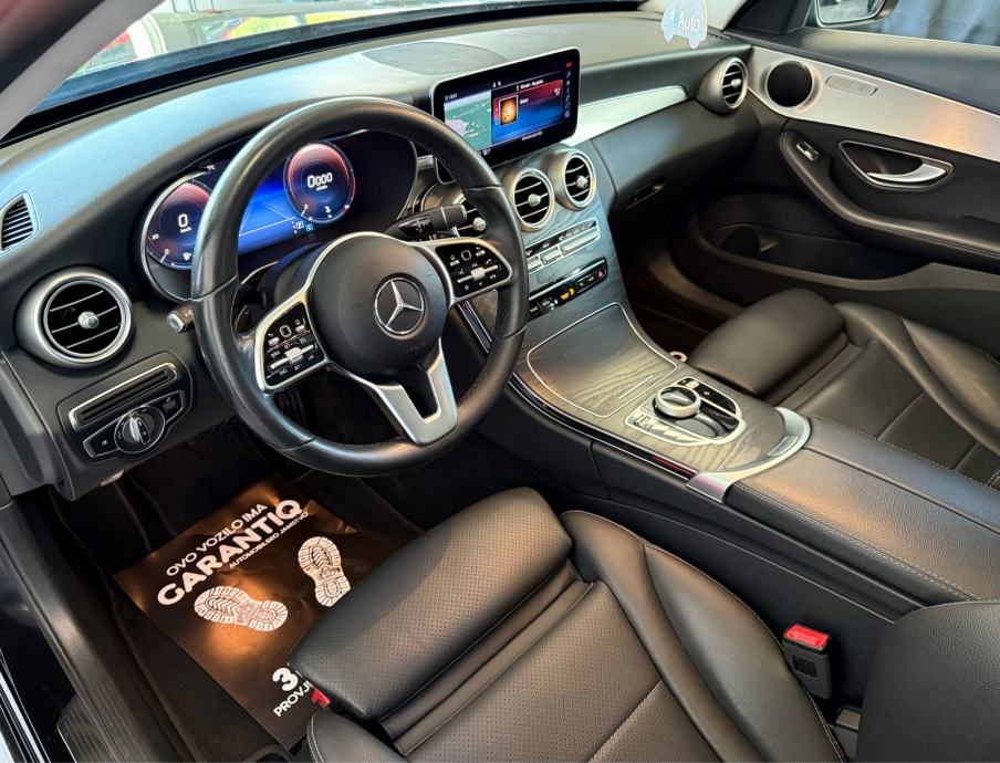mercedes-benz-c200d-9g-3dauto9