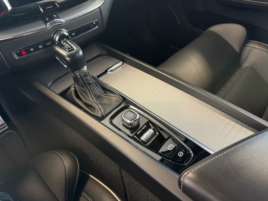 volvo-xc60-d4-3dauto13