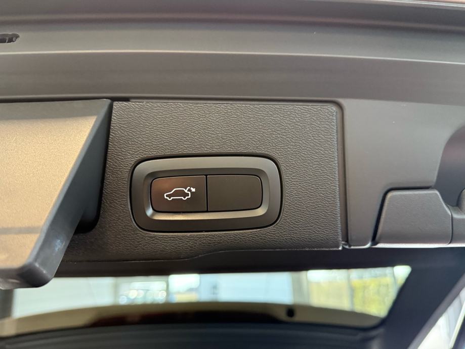 volvo-xc60-d4-3dauto18